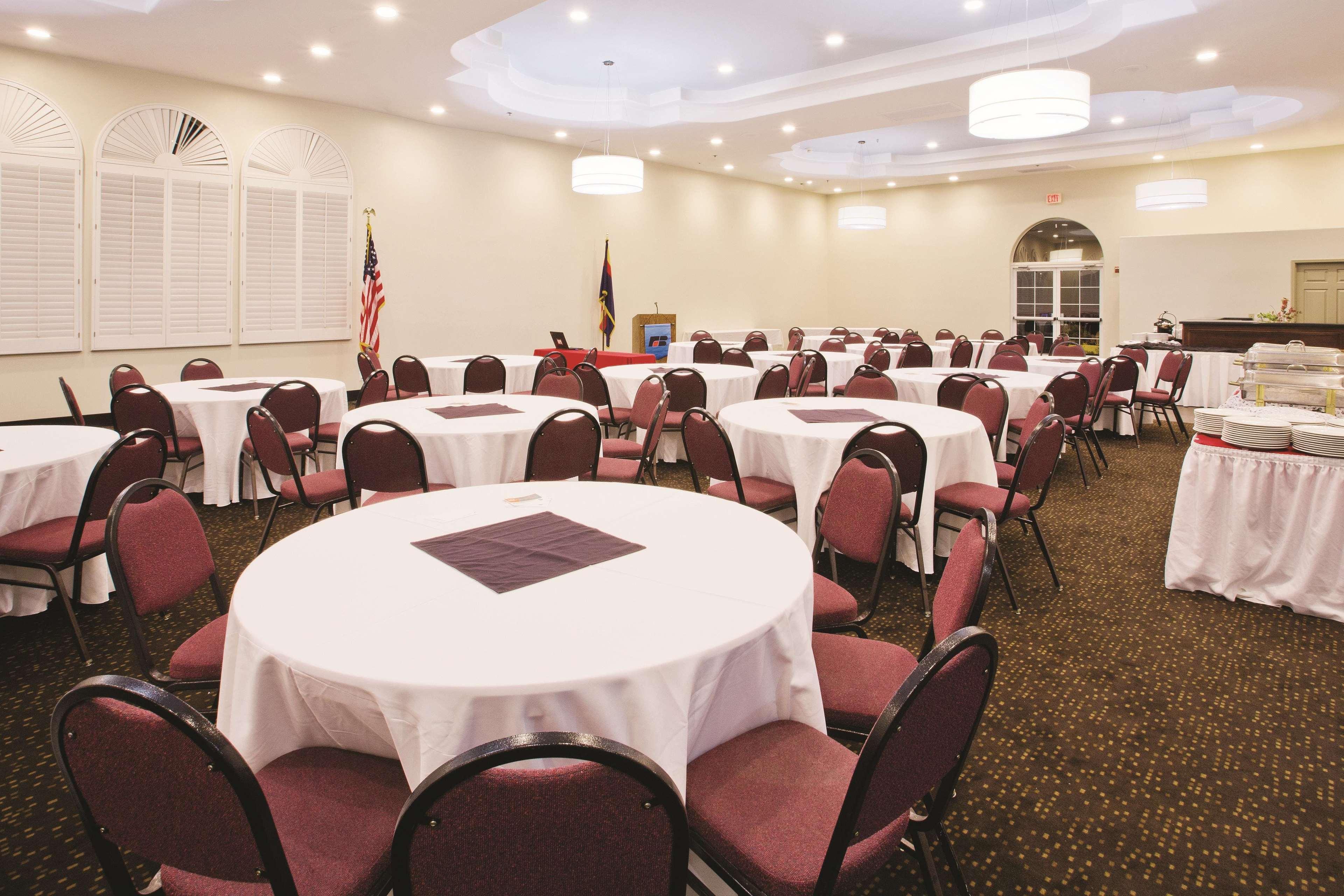 מלון La Quinta By Wyndham Conference Center פרסקוט מראה חיצוני תמונה